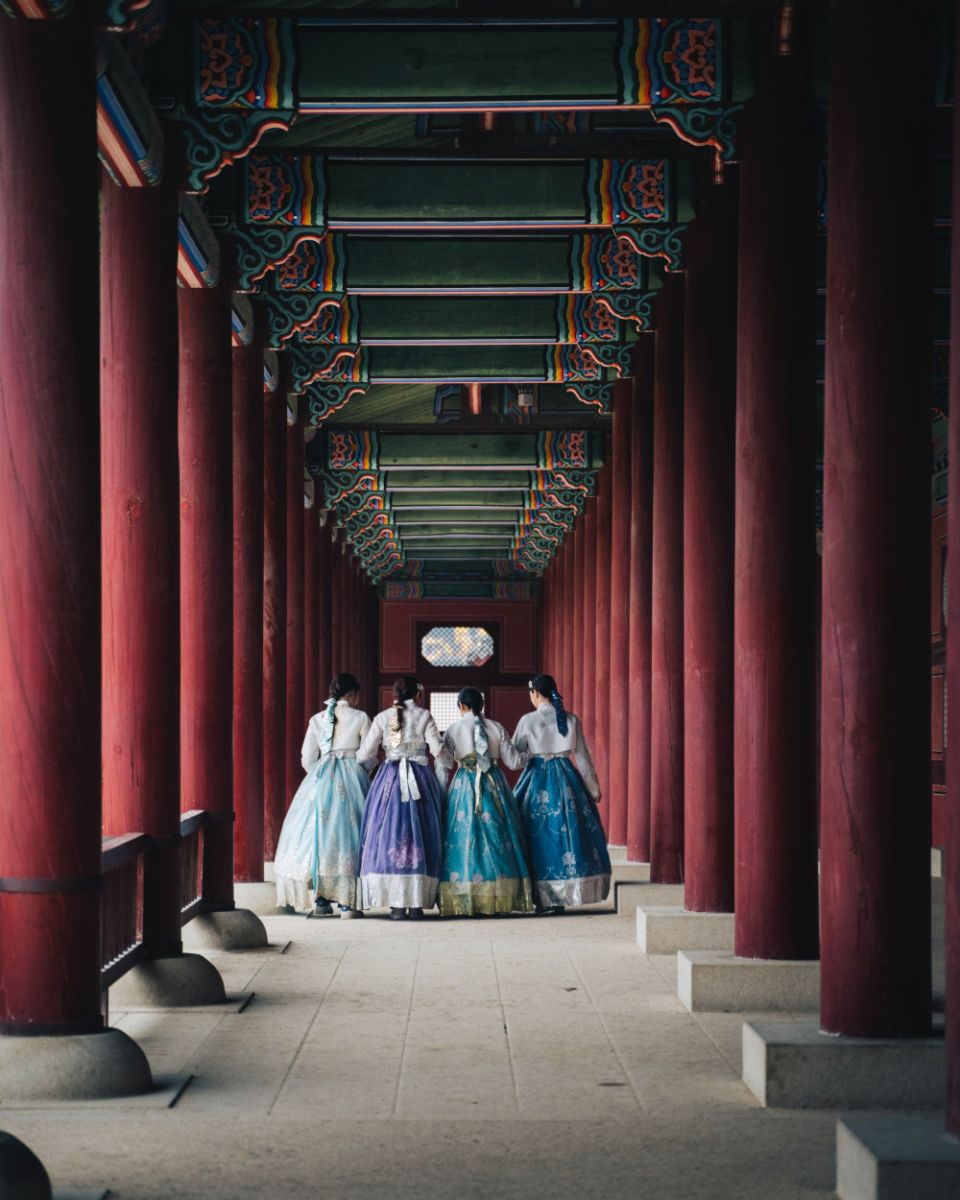 traditional korean hanbock clothing