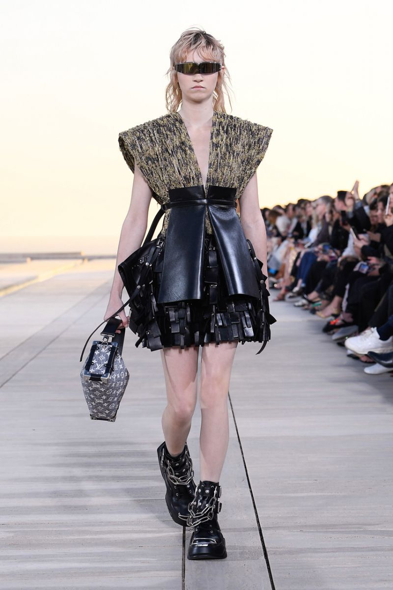 LV Cruise 2023 collection