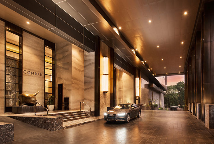 Conrad Pune Porch