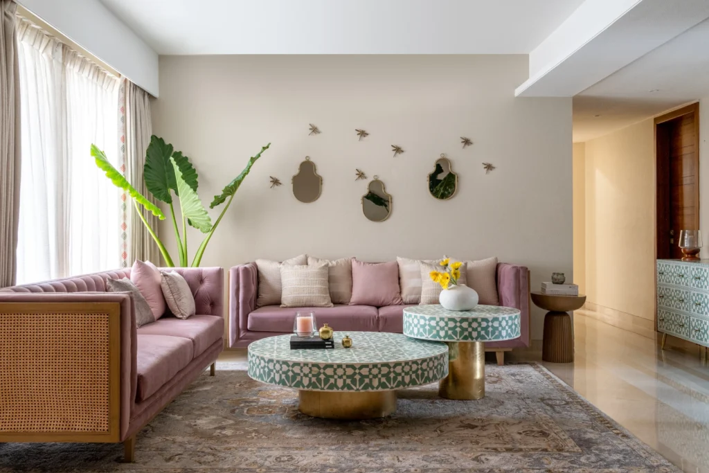 Rom com home decor
