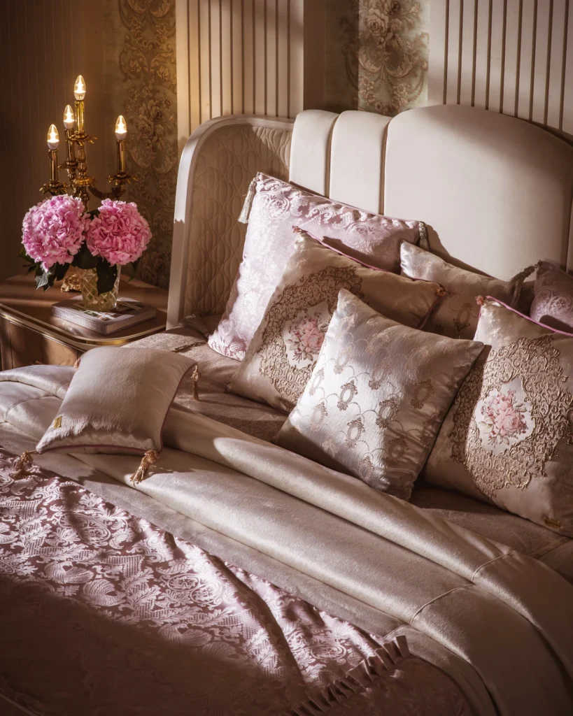Rom com home decor