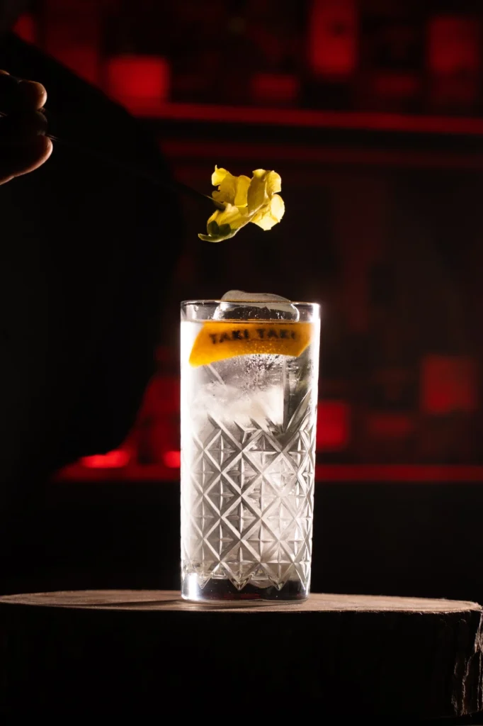 Clarified cocktail