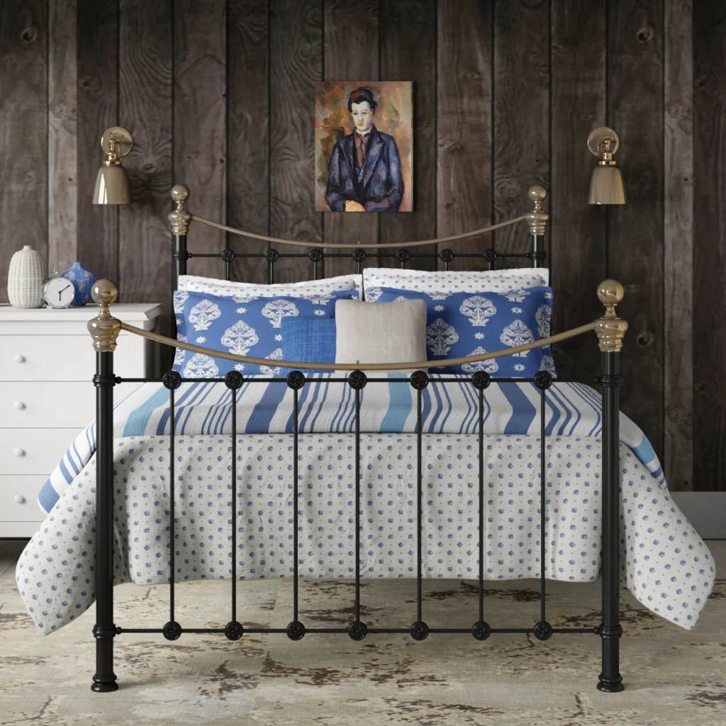 Rom com home decor